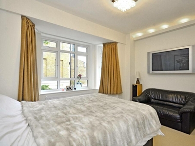 2 bedroom flat for rent in Portsea Place, Hyde Park Estate, London, W2