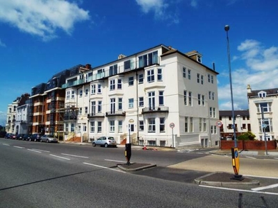 2 bedroom flat for rent in South Parade, SOUTHSEA, PO4
