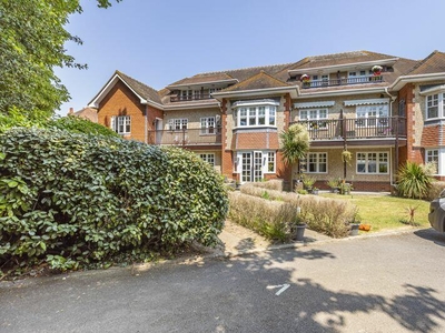 2 bedroom flat for sale in Milton Road, Bournemouth, BH8