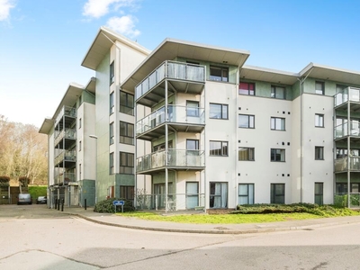 2 bedroom flat for sale in Rollason Way, Brentwood, CM14