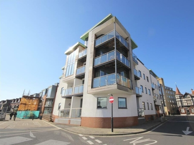 2 bedroom flat for sale in Seagars Court, 48 Broad street, OLD PORTSMOUTH, PO1