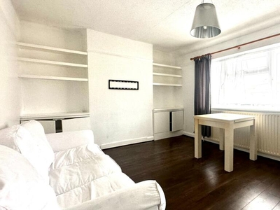 2 bedroom maisonette for rent in Fernwood Avenue, Wembley, Middlesex, HA0