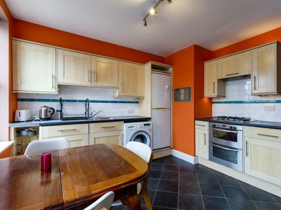 2 bedroom maisonette for rent in Raynham Road, Brackenbury Village, Hammersmith, W6