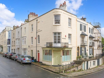 2 bedroom maisonette for sale in Princess Victoria Street | Clifton, BS8