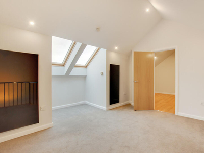 2 bedroom penthouse for sale in Kings Walk, Maidstone, ME14
