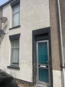 2 bedroom property for rent in Unity Street, Sheerness, ME12