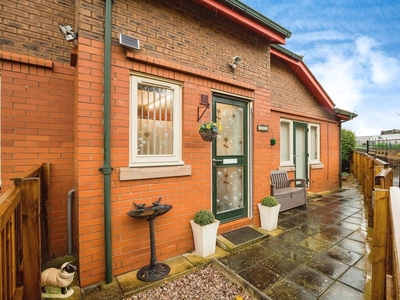 2 bedroom semi-detached bungalow for sale in Waterside View, Chester, CH1
