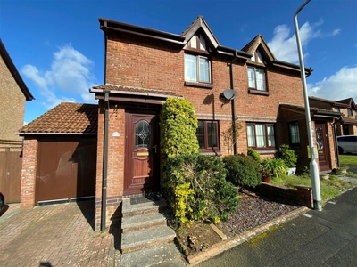 2 bedroom semi-detached house for sale in West Park Drive, Plymouth, PL7 2GZ, PL7