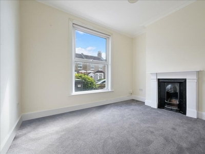 2 bedroom terraced house for rent in Sandhurst Road , Catford, London, SE6