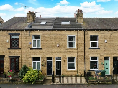2 bedroom terraced house for sale in Ashgrove, Greengates, Bradford, West Yorkshire, BD10