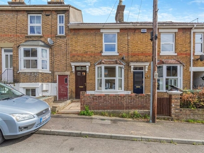 2 bedroom terraced house for sale in Charlton Street, Maidstone, ME16