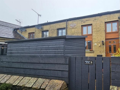 2 bedroom terraced house for sale in Ellingham Court, Thornton, Bradford, BD13