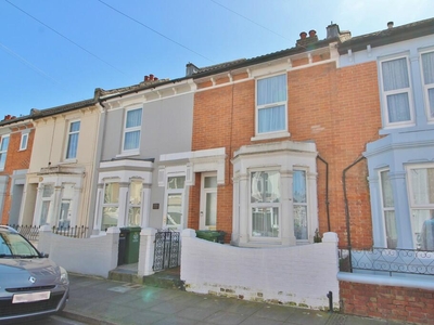 2 bedroom terraced house for sale in Oliver Road, Southsea, PO4