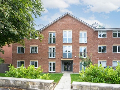 3 bedroom apartment for rent in 16 Harehills Lane, Chapel Allerton, Leeds, LS7