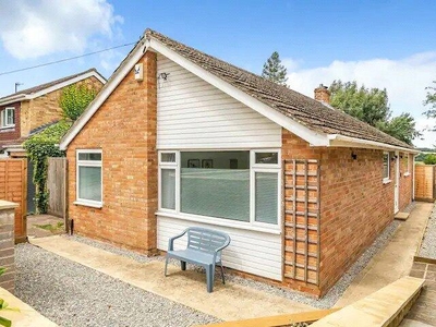 3 bedroom bungalow for sale in Toynbee Close, Botley, Oxford, OX2
