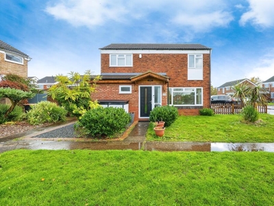 3 bedroom detached house for sale in Foster Road, Kempston, Bedford, MK42