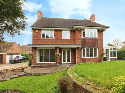 3 bedroom detached house for sale in Hallams Lane, Chilwell, Chilwell, NG9