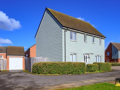 3 bedroom detached house for sale in Lombard Close, Coventry, CV6 **Canal Views***, CV6