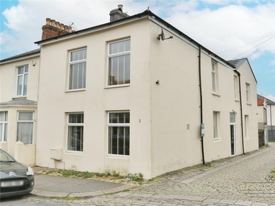 3 bedroom end of terrace house for sale in Cathcart Avenue, Plymouth, Devon, PL4