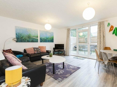 3 bedroom flat for rent in Bayham Street, Camden NW1