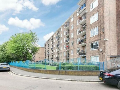 3 bedroom flat for rent in Kirtley House, Thessaly Road, London SW8