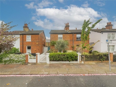 3 bedroom house for rent in Parkfield Road, London, NW10