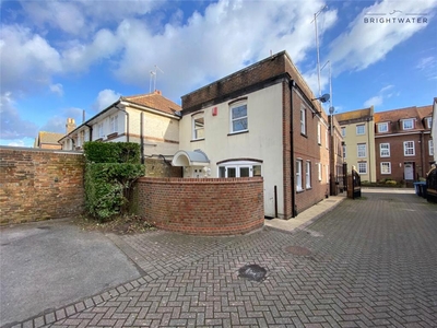 3 bedroom semi-detached house for rent in Buffalo Mews, Poole, Dorset, BH15