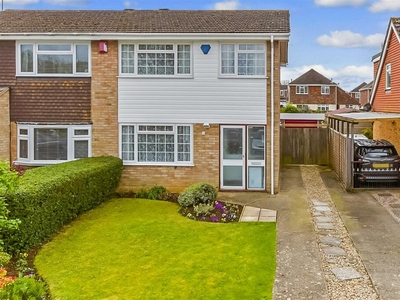 3 bedroom semi-detached house for sale in Leigh Avenue, Maidstone, Kent, ME15