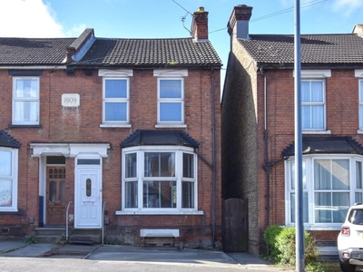 3 bedroom semi-detached house for sale in Sheals Crescent, Maidstone, Kent, ME15