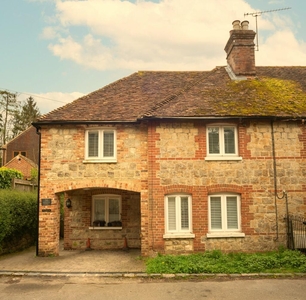 3 bedroom semi-detached house for sale in The Quarries, Boughton Monchelsea, Maidstone, Kent, ME17