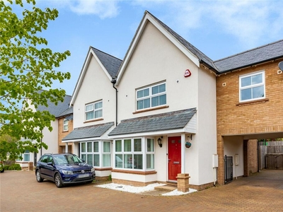 3 bedroom terraced house for sale in Birdie Close, Channels, Essex, CM3