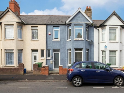 3 bedroom terraced house for sale in Clodien Avenue, Cardiff, CF14