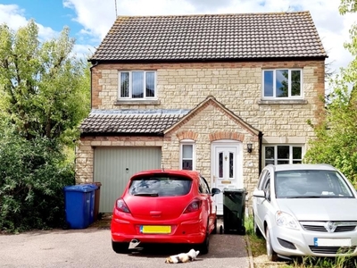 4 Bed House For Sale in Bicester, Oxfordshire, OX26 - 5382976