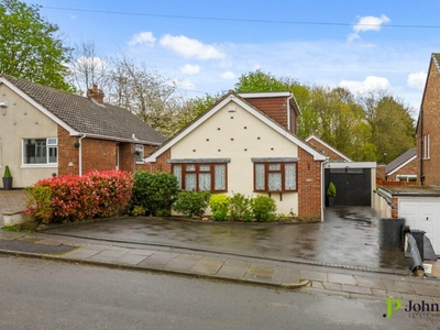 4 bedroom bungalow for sale in Scafell Close, Mount Nod, Coventry, CV5