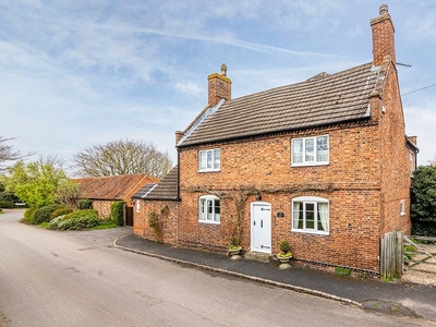 4 bedroom character property for sale in Plumtrees House, Farmer Street, Bradmore, Nottinghamshire, NG11 6PE, NG11