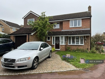4 bedroom detached house for rent in Chive Road, Earley, Reading, RG6