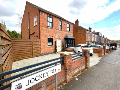 4 bedroom detached house for rent in Jockey Road, Sutton Coldfield, West Midlands, B73