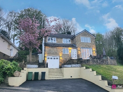 4 bedroom detached house for sale in Aireville Rise, Bradford, BD9