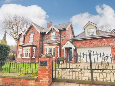 4 bedroom detached house for sale in Broad Oak Park, Monton, Eccles, Manchester, M30