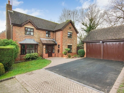 4 bedroom detached house for sale in Cromes Wood, Coventry, CV4