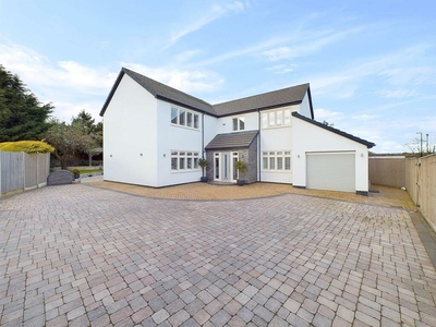 4 bedroom detached house for sale in Daintree Croft, Styvechale, Coventry, CV3