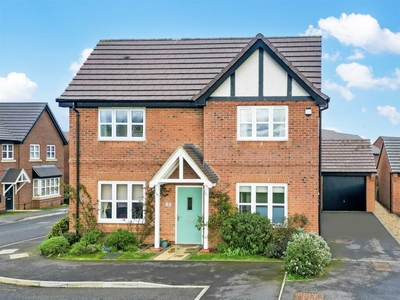 4 bedroom detached house for sale in Feniton Court, Mapperley, Nottinghamshire, NG3 5XD, NG3