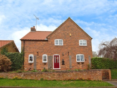 4 bedroom detached house for sale in Main Street, Calverton, NG14