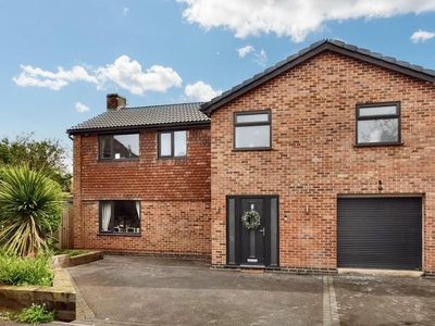 5 bedroom detached house for sale in Oak Close, Allestree, Derby, DE22