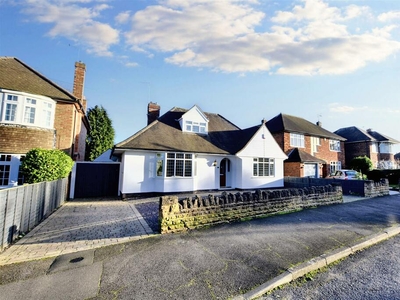 4 bedroom detached house for sale in Renfrew Drive, Nottingham, NG8
