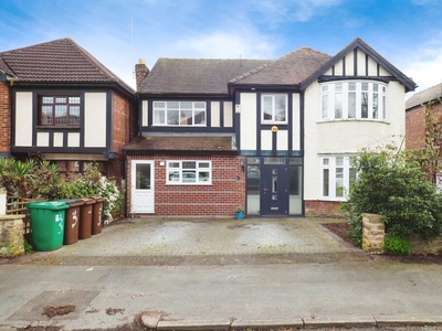 4 bedroom detached house for sale in Ridsdale Road, Sherwood, NG5