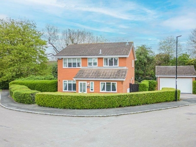 4 bedroom detached house for sale in Whitefield Close, Westwood Heath, Coventry, CV4