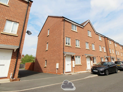 4 bedroom end of terrace house for sale in Signals Drive, Coventry, CV3 1QS, CV3