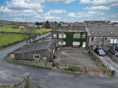 4 bedroom farm house for sale in Old Guy Road, Queensbury, Bradford, BD13