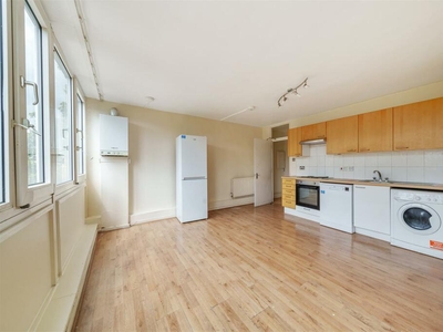 4 bedroom flat for rent in Bordon Walk, SW15 - AVAILABLE 12th JUNE 2024, SW15